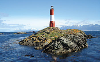 faro_Les_Eclaireurs_Lighthouse